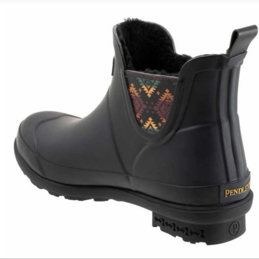 Pendleton Ladies' Chelsea Rainboot - Picture 2 of 5